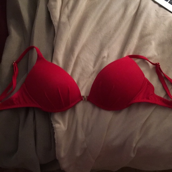 Red padded swimsuit - Picture 1 of 4